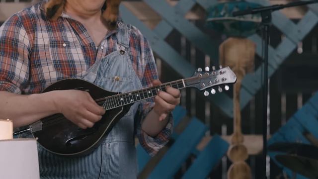 Streaming Thunder By Steve'n'Seagulls