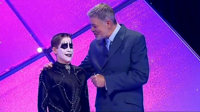 Stars in Their Eyes 2002 Russell Parsons as Robbie Williams winning moment смотреть онлайн