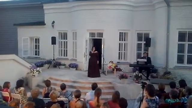 Летние концерты во дворе музея Баратынского 2.08.17 смотреть онлайн