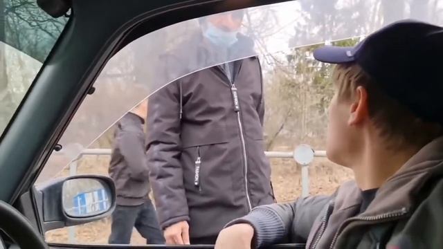 Алексей Щербаков докопался до мужика с вопросами. смотреть онлайн
