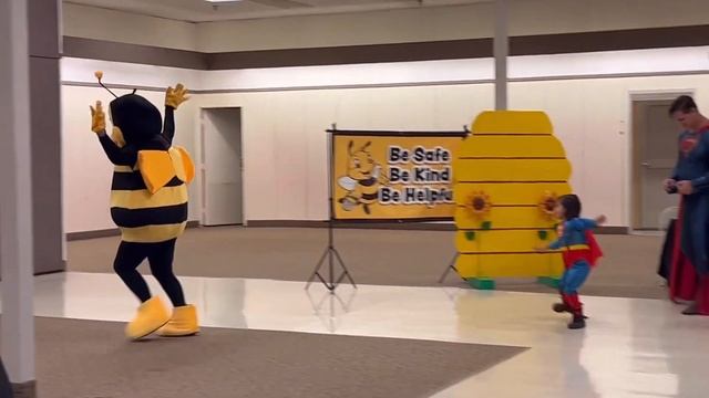 ?Halloween USA…Самые Маленькие уже отмечают этот День .. смотреть онлайн