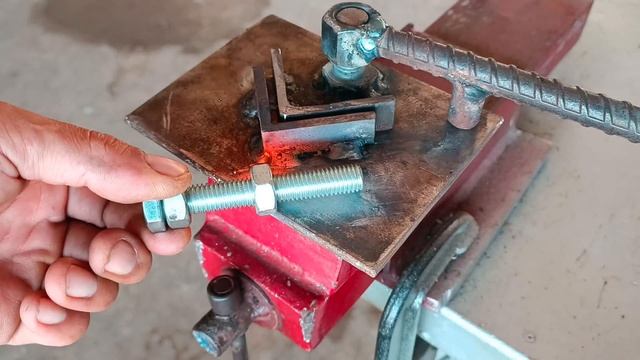 Hướng dẫn làm vam uốn khung lưới caro cực kỳ sáng tạo - DIY and bend metal. смотреть онлайн