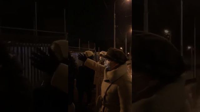 Химки: жители против ковидного госпиталя рядом с домами смотреть онлайн