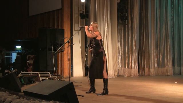 Киев-фест 2010. Лита - Данзай-но Хана (Клеймор) смотреть онлайн