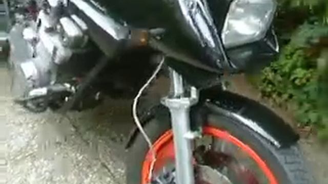 Suzuki GSX 750 S Katana - Ohne Auspuffanlage