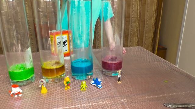 Цветная пена для детей СВОИМИ РУКАМИ Как сделать в домашних условиях Colored foam Video for kid опы смотреть онлайн