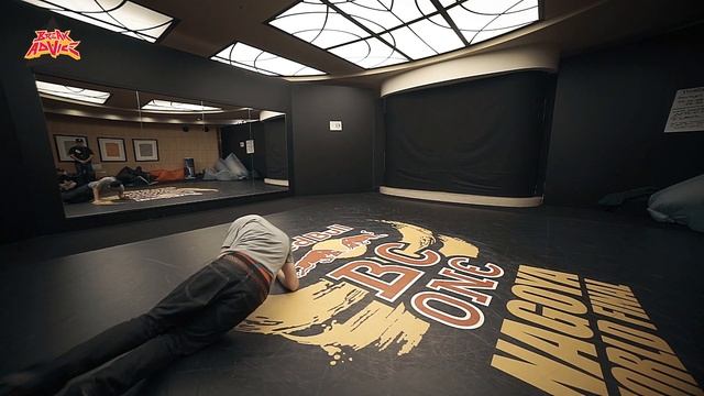 Bouncing Backrock /w Menno (Hustle Kidz/Red Bull BC One All Star) | BREAK ADVICE смотреть онлайн