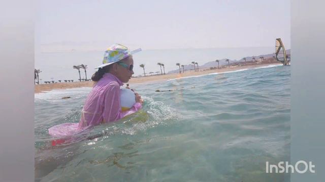 Классный отель, красивый песчаный пляж и чистое море (Beautiful sandy beach and clear water) смотреть онлайн