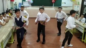 Андижанская полька в исполнении мальчиков