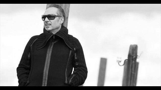 Notis Sfakianakis - Ena tsigganaki eipe (refren) смотреть онлайн