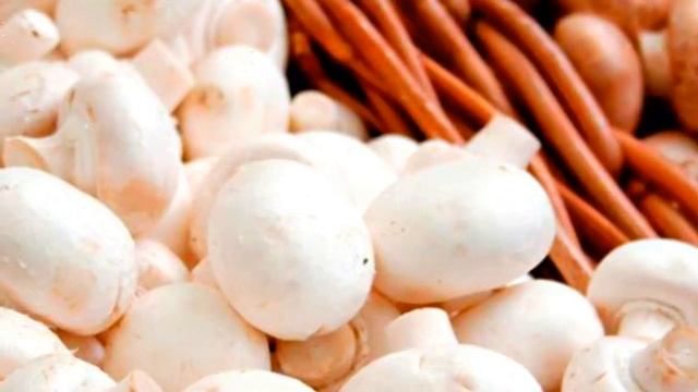 ШАМПИНЬОНЫ - ПОЛЬЗА? / Чем опасны шампиньоны, как часто можно есть шампиньоны, полезны ли шампиньон смотреть онлайн