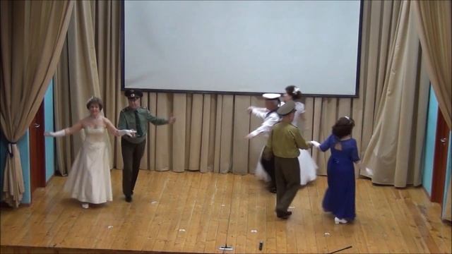 Вальс "В городском саду играет духовой оркестр" на празднике "День Победы". Москва смотреть онлайн