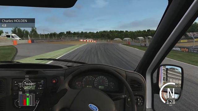 Assetto Corsa: 2005 Ford Transit @ Brands Hatch 2:11.298 смотреть онлайн