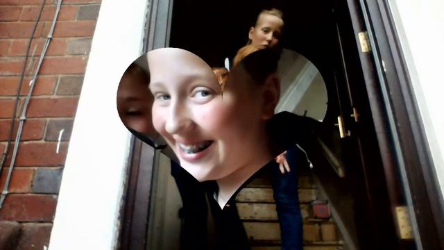 Holly And Jenny's Cool slide show from through out the years of our friendship смотреть онлайн