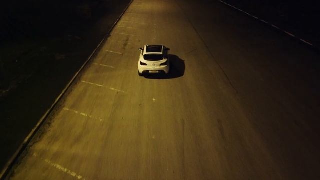 Opel Astra GTC 2.0 смотреть онлайн