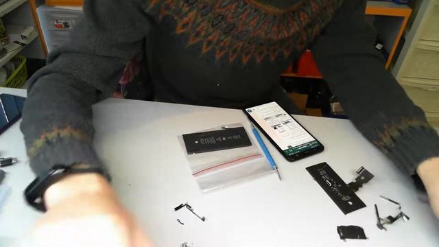 Разбираем телефоны на запчасти или как превратить хлам в деньги смотреть онлайн