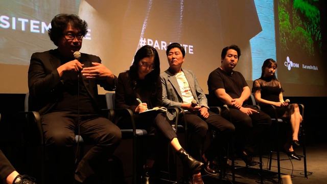 PARASITE Q&A with director/writer Bong Joon-ho, cast Song Kang-ho & Park So-dam Oct. 13@The Landmar смотреть онлайн