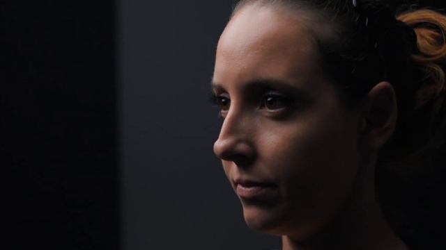 MASTER CINEMATIC LIGHTING! Create Stunning Videos with Just One Light смотреть онлайн