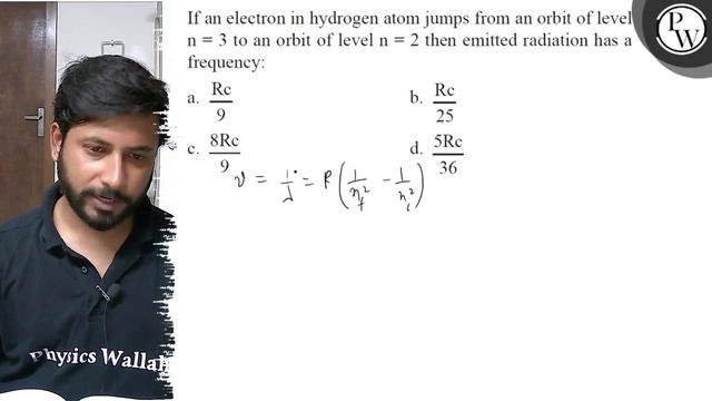 If an electron in hydrogen atom jumps from an orbit of level \( \ma... смотреть онлайн