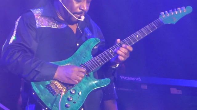 Morris O´ Connor solo earth wind & fire riviera maya jazz festival 2013 смотреть онлайн