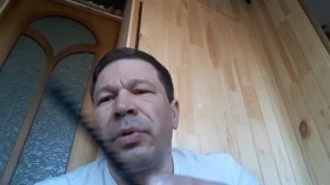 Электролобзик пилит криво .