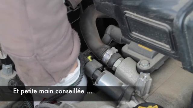 Ford Ka 2 : changement des bougies d'allumage смотреть онлайн