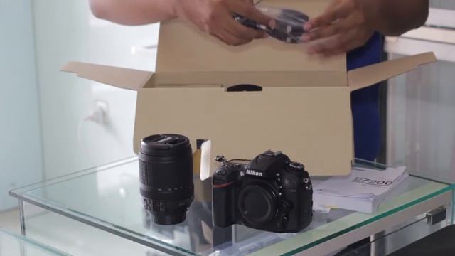 Unboxing Nikon D7200 Kit 18-140mm VR (with JakCam) смотреть онлайн