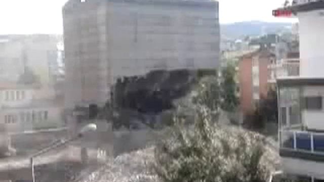 ЖЕСТЬ!!!ДОМ ПОКАТИЛСЯ КУВЫРКОМ смотреть онлайн