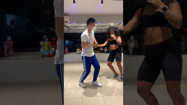 Zouk malvadão - Carol Siqueira e Marcelo Eidy смотреть онлайн