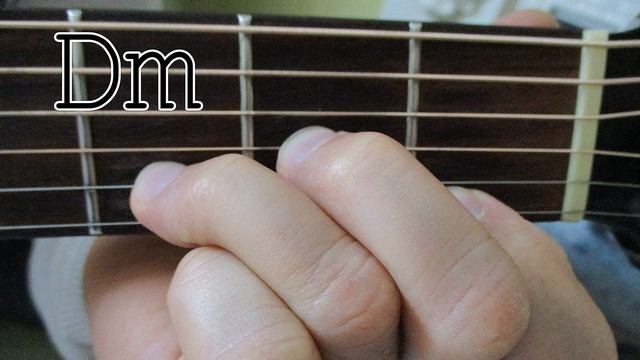 Учимся играть на гитаре. ГИТАРА ДЛЯ НАЧИНАЮЩИХ С НУЛЯ. Как играть боем. Урок 1 смотреть онлайн