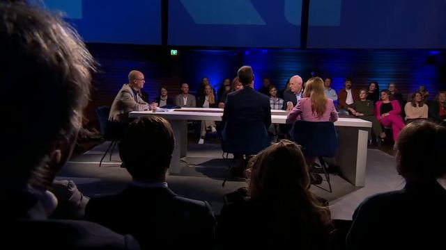 Talkshow KRAP | De toekomst van werk смотреть онлайн