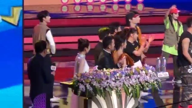 Wang Yibo Dance Performance With One And Only Movie Casts At Shanghai International Film Festival