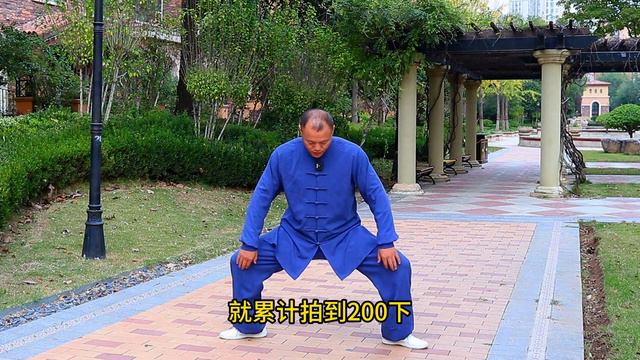 肝膽不通，睡眠自然差！ 常做1個動作，讓肝膽順暢，有個好睡眠！【武醫張鵬養生】 смотреть онлайн