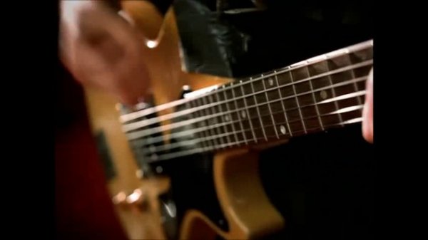 Green Day - Waiting (Official Video)