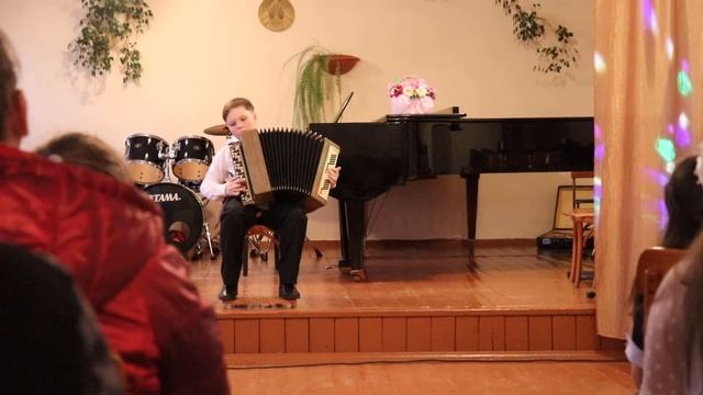 Астапович Андрей Е.Дербенко "Осенние узоры" 11 лет 3 кл. ДМШИ смотреть онлайн