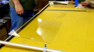 Изготовление рамки со стеклом из пластикового багета.