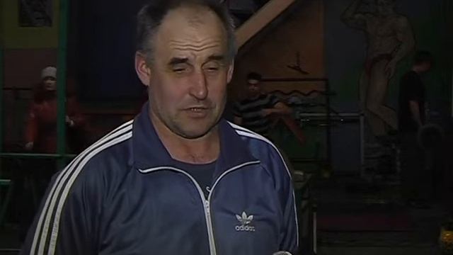 Тяжелоатлет Виктор Выровцев. Февраль 2013 год. смотреть онлайн