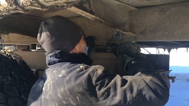 Сварочный аппарат из трех аккумуляторов, ремонт в полевых условиях смотреть онлайн