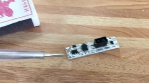 Светодиодная подсветка на кухню с сенсорным датчиком. Своими руками. Дёшево.