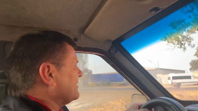Совет главе вца Гайдаю. Наведите порядок на ЖД переезде в Рубежном смотреть онлайн