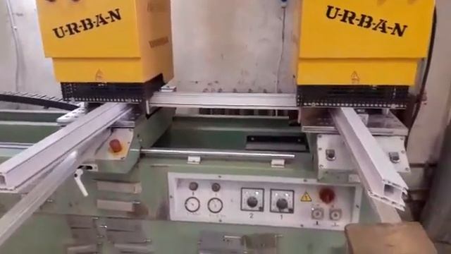 URBAN AKS 3900 Двухголовочная автоматическая сварочная машина для пластиковых окон #obbu.ru смотреть онлайн