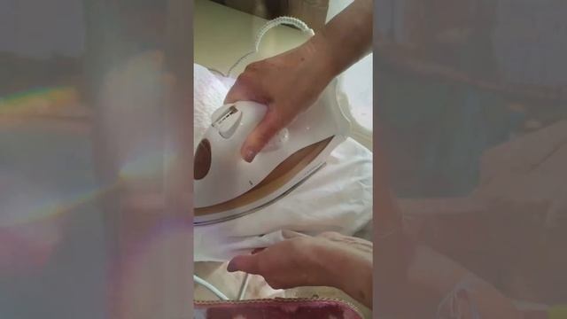 Гладим белую шляпу с классическими полями смотреть онлайн