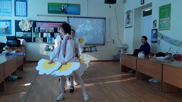 Гүлдер биі смотреть онлайн