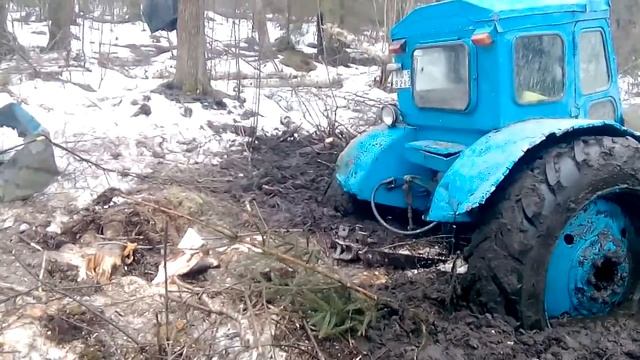 как быстро утопить трактор т 40 в болоте) смотреть онлайн