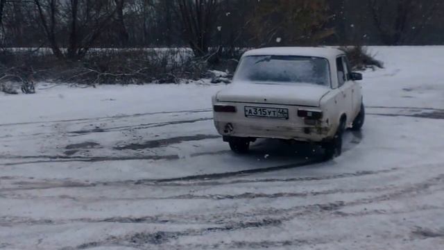 Леха крутит пятаки))) смотреть онлайн