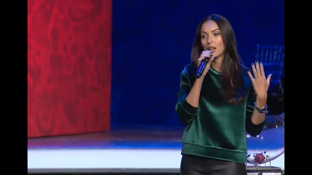 Алсу на репетиции церемонии жеребьёвки ЧМ-2018, 29.11.2017 смотреть онлайн