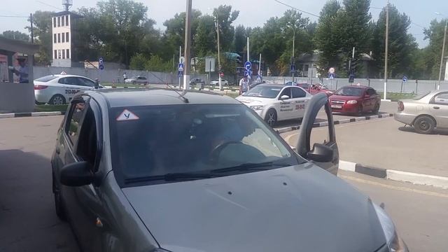 Как сдать экзамен ГИБДД теорию и автодром с 1-го раза? смотреть онлайн