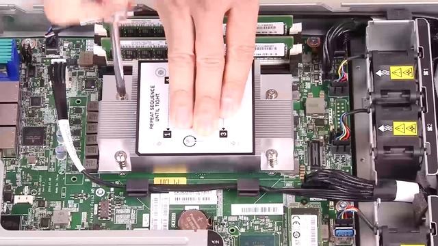 Lenovo ThinkSystem SR250 V2 removing a processor смотреть онлайн