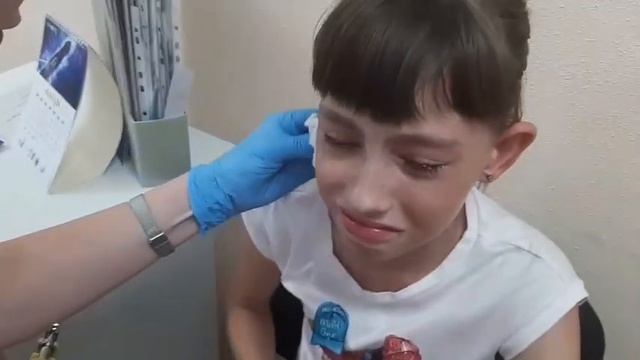 Как мне прокалывали уши? Вот/?? смотреть онлайн