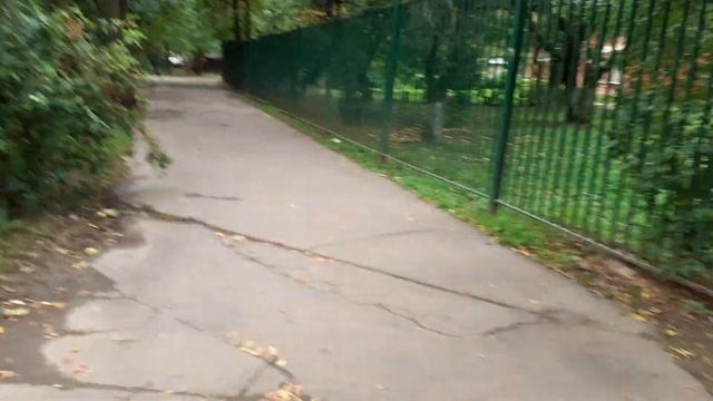 Пролезли в детский садик смотреть онлайн